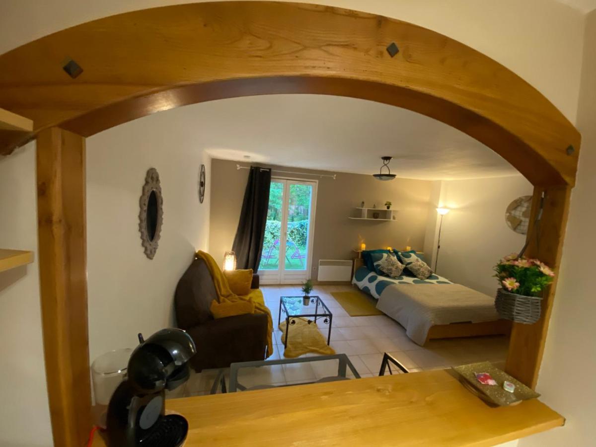 Appartement Cosy Avec Jardin Privatif Et Garage Fontainebleau Zewnętrze zdjęcie